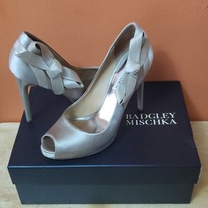 Badgley Mischka Pumps
